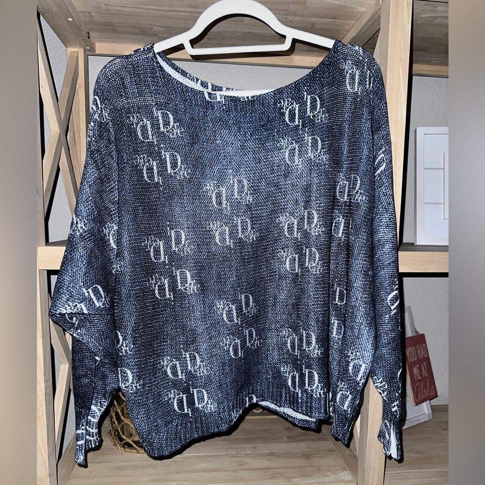 Cute D sweater